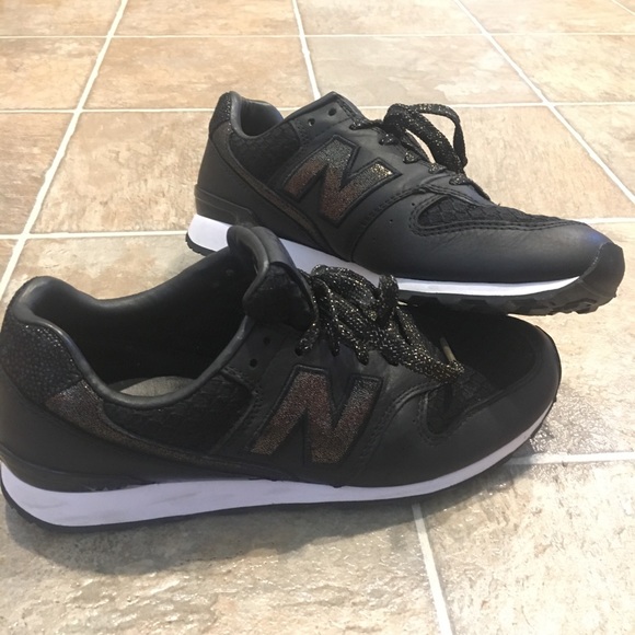 new balance 696 gold